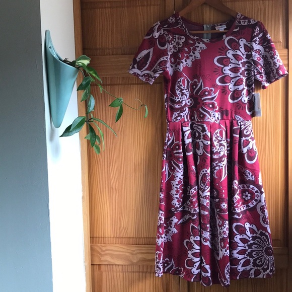 Lularoe Amelia Dress - Picture 1 of 6